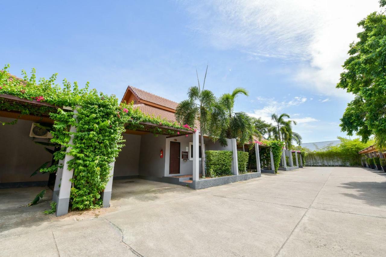 Oyo 245 Sweet Sense Jomtien Resort باتايا المظهر الخارجي الصورة