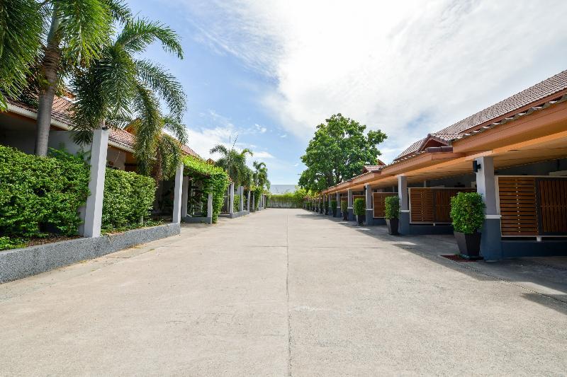 Oyo 245 Sweet Sense Jomtien Resort باتايا المظهر الخارجي الصورة